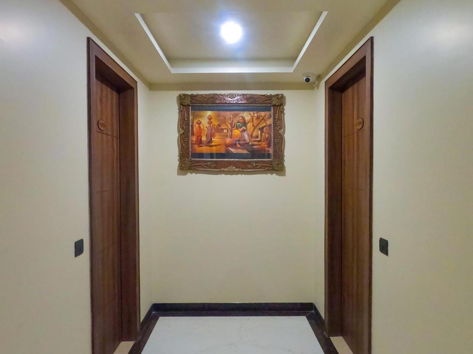 Hotel The Taj Vista Agra- Walking Distance To Taj Mahal Agra  Exterior foto